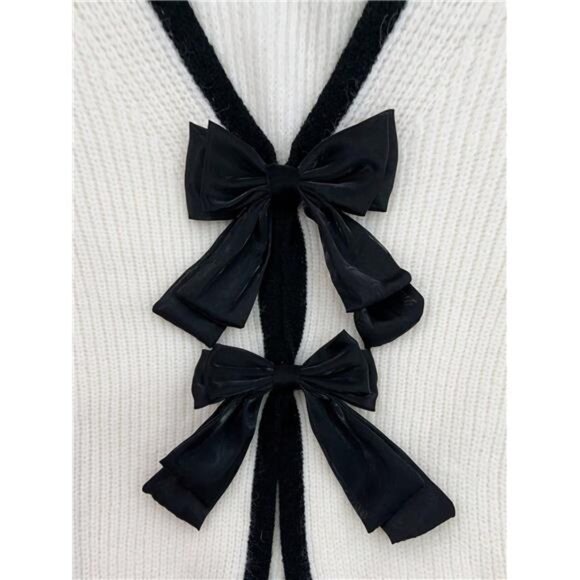 Women's Contrast Color Trim Bow Decor Back Split Sweater - Picture 7 of 7